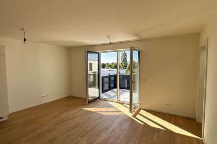 Wohnung zum Mieten in Rostock 832,33 € 56.89 m² 2 zimmer