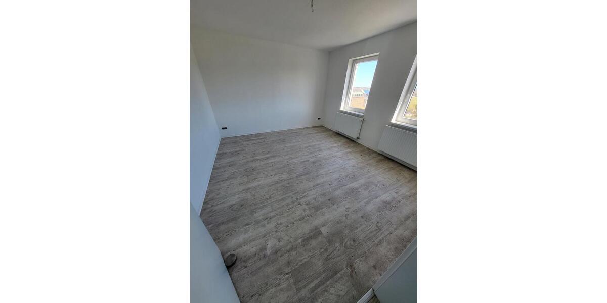 Dachgeschoßwohnung Rostock Hansaviertel - 2 Zimmer, 41 m&sup2;, 450&euro; | Angebot:26635656
