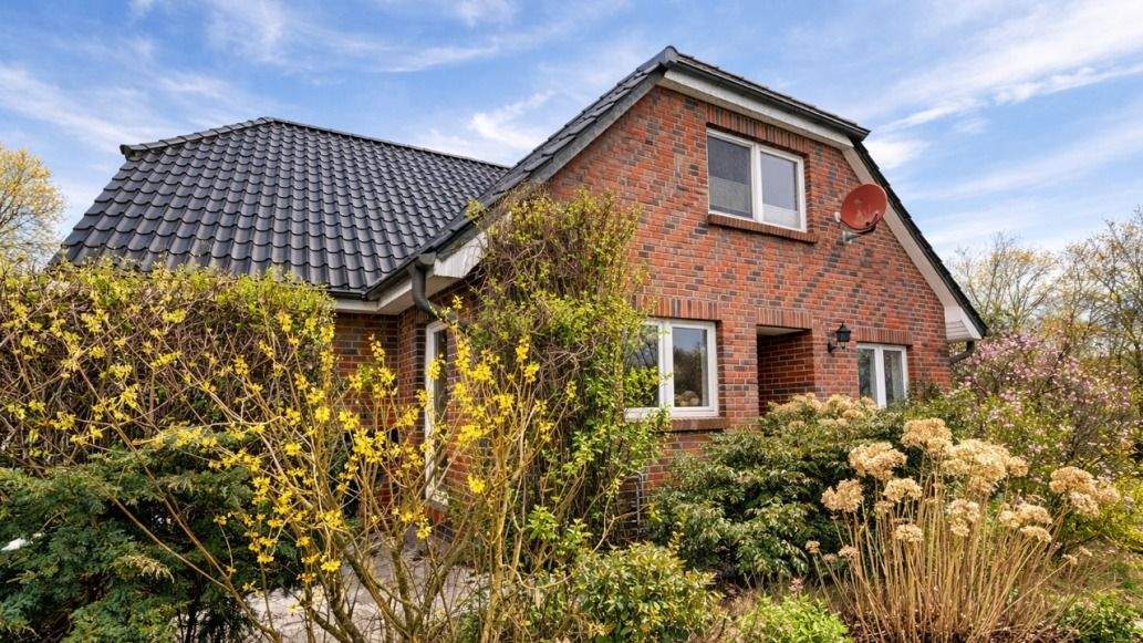 Einfamilienhaus Sanitz - 7 Zimmer, 250 m&sup2;, 575.000&euro; | Angebot:25675692