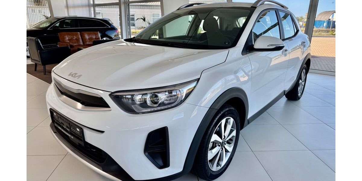 Kia Stonic 22.030 km 18.970 &euro; Bad Doberan 18209