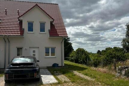Haus Laage - 5 Zimmer, 145 m&sup2;, 1.390&euro; | Angebot:26621549