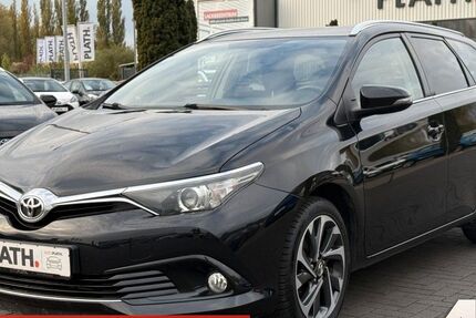 Toyota Auris 95.769 km 11.390 &euro; Rostock-Warnemünde 18119