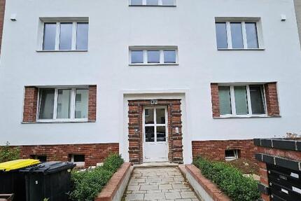 Wohnung Rostock Hansaviertel - 4 Zimmer, 102 m&sup2;, 1.720&euro; | Angebot:25008145