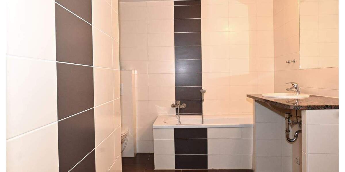 Etagenwohnung Ribnitz-Damgarten Damgarten - 5 Zimmer, 194 m&sup2;, 1.480&euro; | Angebot:25663902