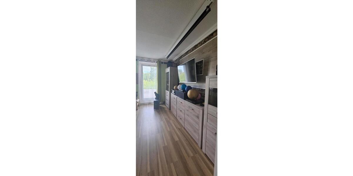 Etagenwohnung Rostock Evershagen - 3 Zimmer, 106 m&sup2;, 1.000&euro; | Angebot:26651736