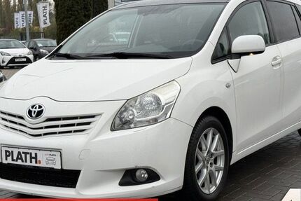 Toyota Verso 52.612 km 12.990 &euro; Rostock-Warnemünde 18119