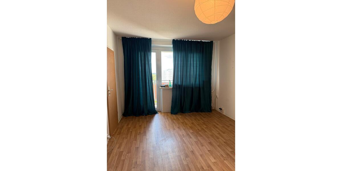 Etagenwohnung Rostock - 1 Zimmer, 37 m&sup2;, 450&euro; | Angebot:26678714