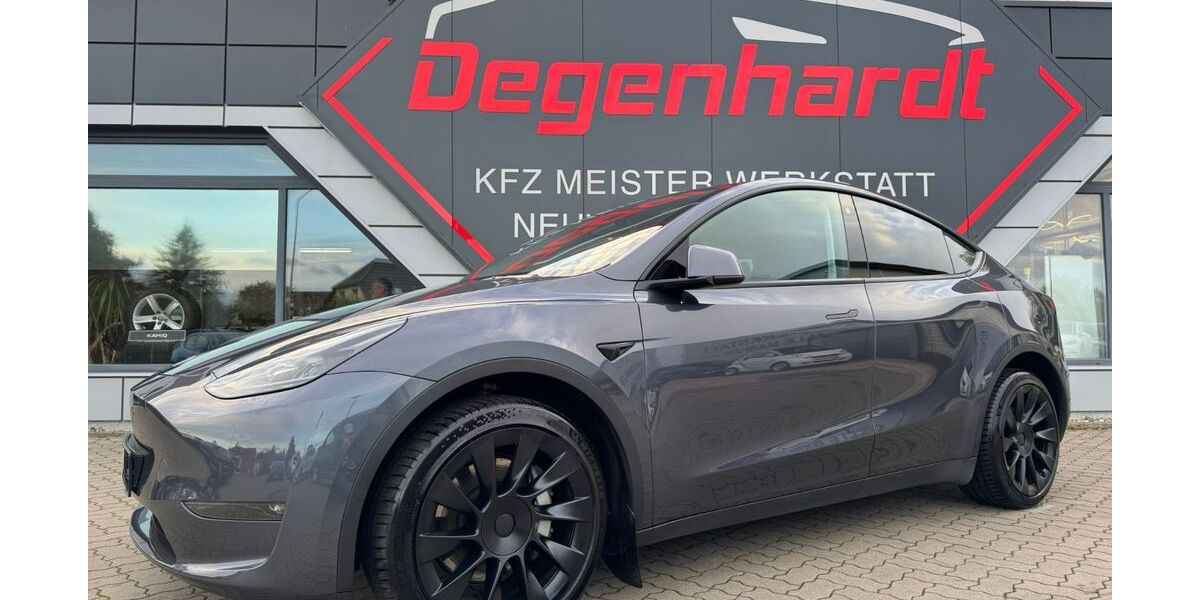 Tesla Model Y 60.966 km 35.990 € Mönchhagen 18182