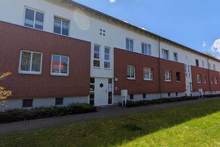 Wohnung Rostock Groß-Klein - 3 Zimmer, 75 m&sup2;, 652&euro; | Angebot:24681254