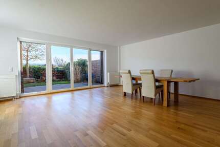 Haus zum Kaufen in Rostock 449.000 € 148 m² 5 zimmer