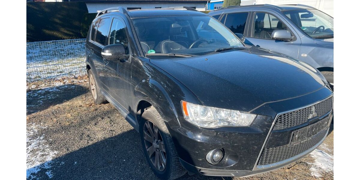 Mitsubishi Outlander 278.333 km 2.300 &euro; Broderstorf 18184