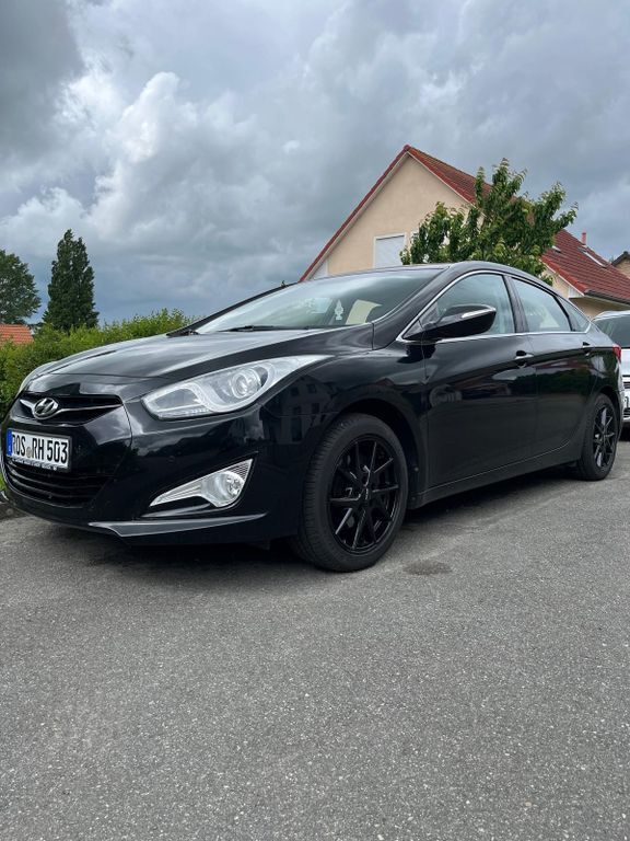 Hyundai i40 114.000 km 8.000 € Steffenshagen 18209