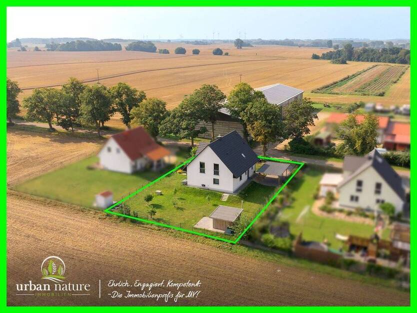 Zwei Wohneinheiten, ein Traumhaus - modernes Küstenleben nahe der Ostsee!