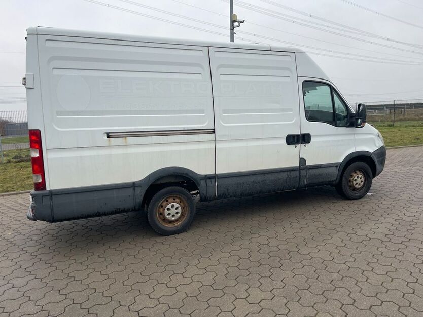 IVECO Andere 210.166 km 4.500 € Broderstorf 18184