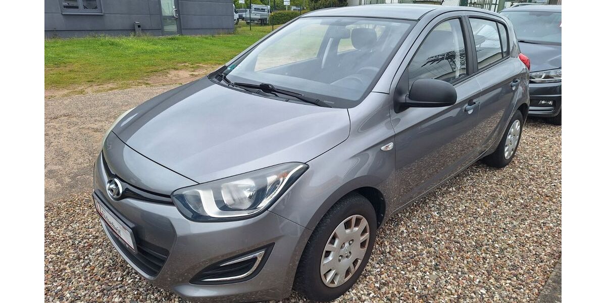 Hyundai i20 84.000 km 5.490 &euro; Rostock 18146
