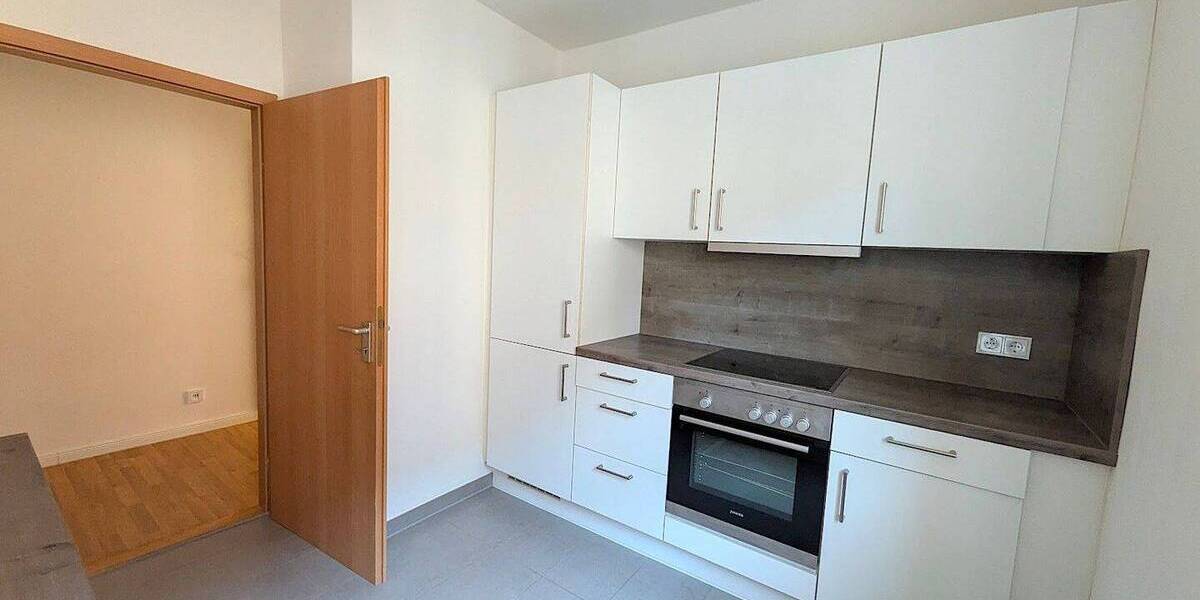 Etagenwohnung Rostock Stadtmitte - 2 Zimmer, 51 m&sup2;, 612&euro; | Angebot:26908548
