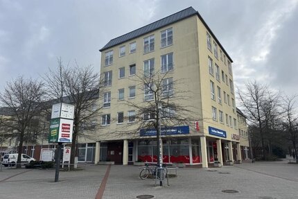 2-Zimmer-Gewerbeeinheit mit Aufzug und bodentiefen Fenstern