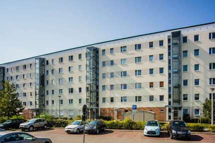 Wohnung Rostock Lichtenhagen - 4 Zimmer, 68 m&sup2;, 560&euro; | Angebot:25814133