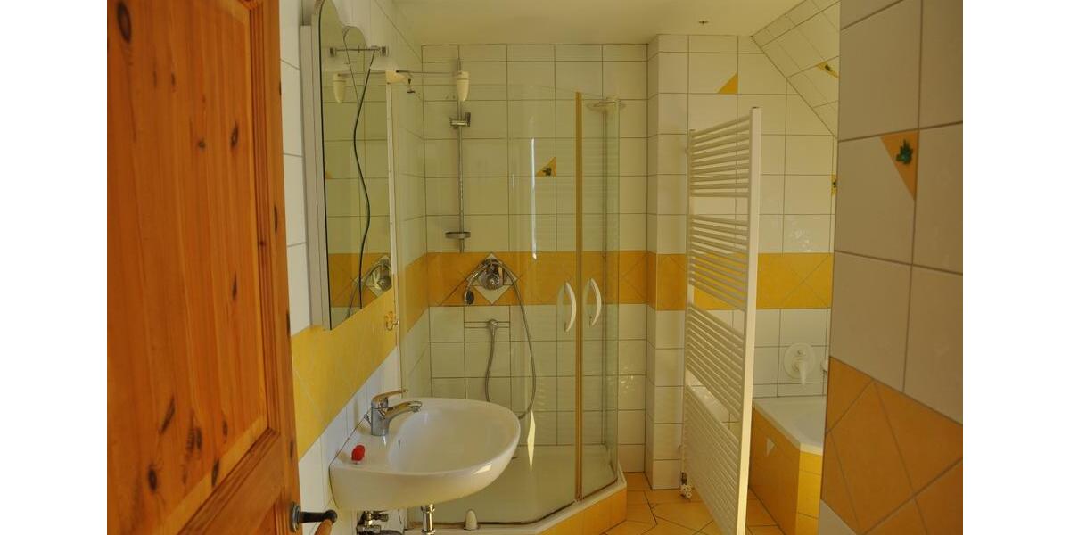 Einfamilienhaus Broderstorf - 10 Zimmer, 255 m&sup2;, 575.000&euro; | Angebot:27194907