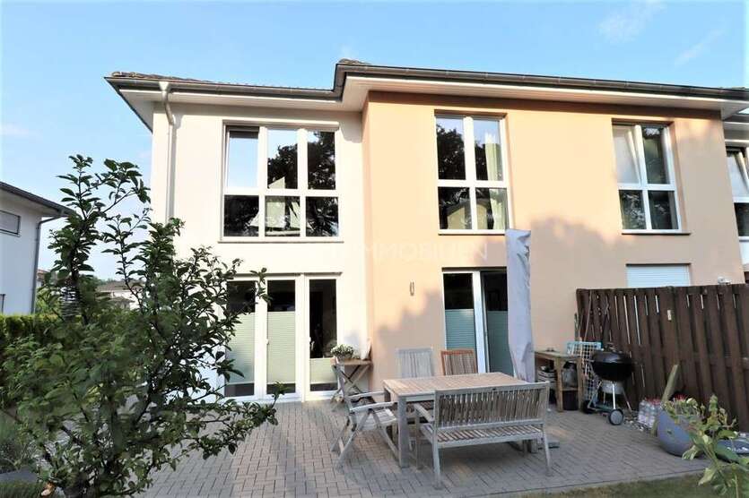 Haus zum Kaufen in Elmenhorst 449.500 € 120 m²