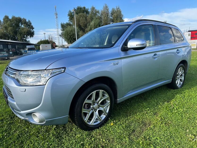 Mitsubishi Outlander 80.536 km 14.500 € Rostock 18147
