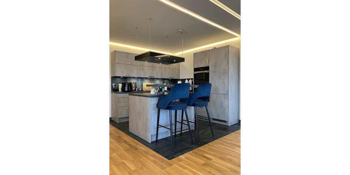 Etagenwohnung Rostock Hansaviertel - 4 Zimmer, 154 m&sup2;, 2.000&euro; | Angebot:23620104