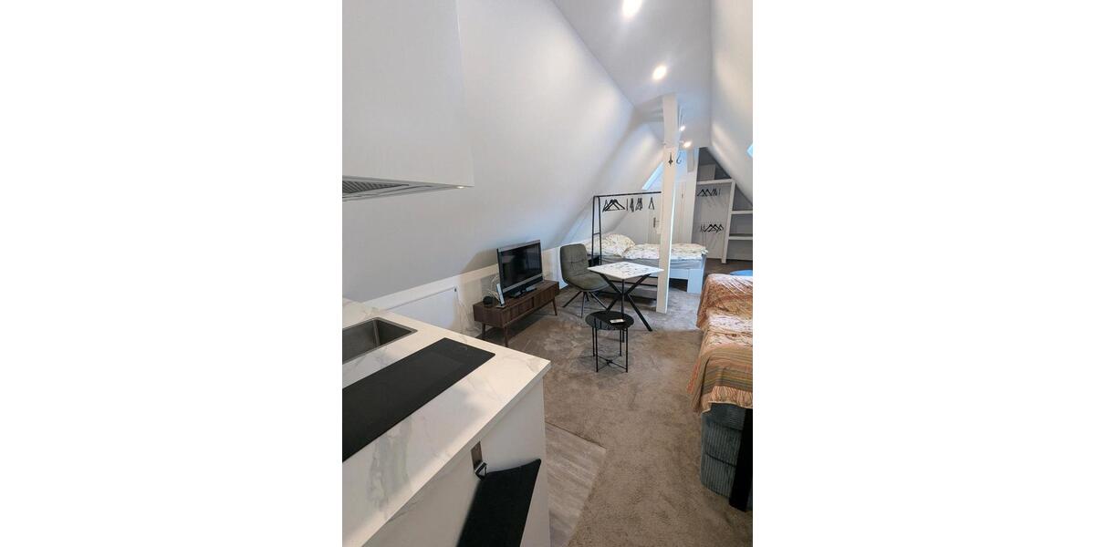 Dachgeschoßwohnung Papendorf - 1 Zimmer, 39 m&sup2;, 990&euro; | Angebot:27693856