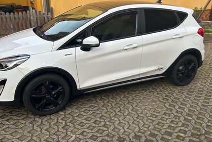 Ford Fiesta 53.000 km 12.599 &euro; Schwaan 18258