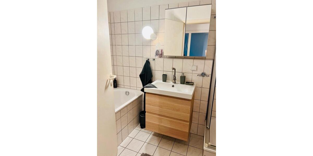 Etagenwohnung Rostock Gehlsdorf - 2 Zimmer, 62 m&sup2;, 1.300&euro; | Angebot:24446554