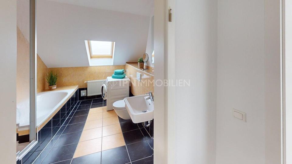 Dachgeschoßwohnung Rostock Alt Bartelsdorf - 2 Zimmer, 105 m&sup2;, 1.155&euro; | Angebot:24221560