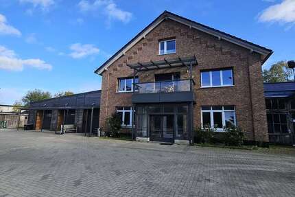 Haus zum Kaufen in Bad Doberan 1.235.000 € 753 m² 11 zimmer