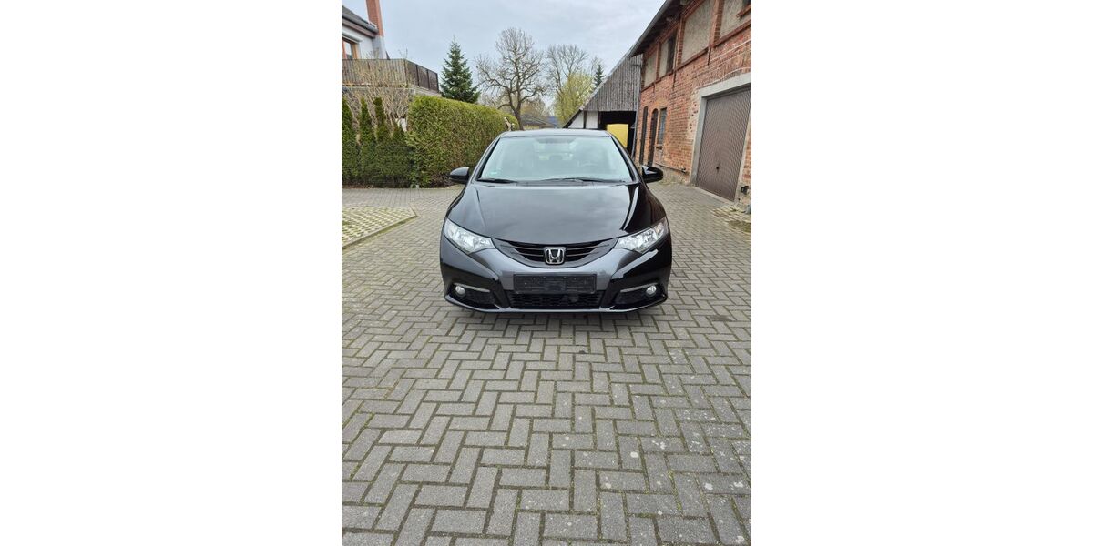 Honda Civic 96.447 km 9.190 &euro; Bargeshagen 18211