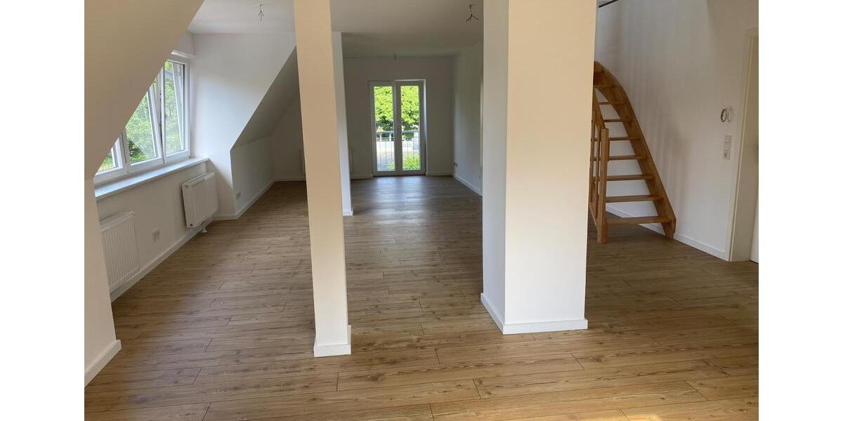 Maisonettenwohnung Rostock Groß-Klein - 4 Zimmer, 90 m&sup2;, 1.200&euro; | Angebot:25056234