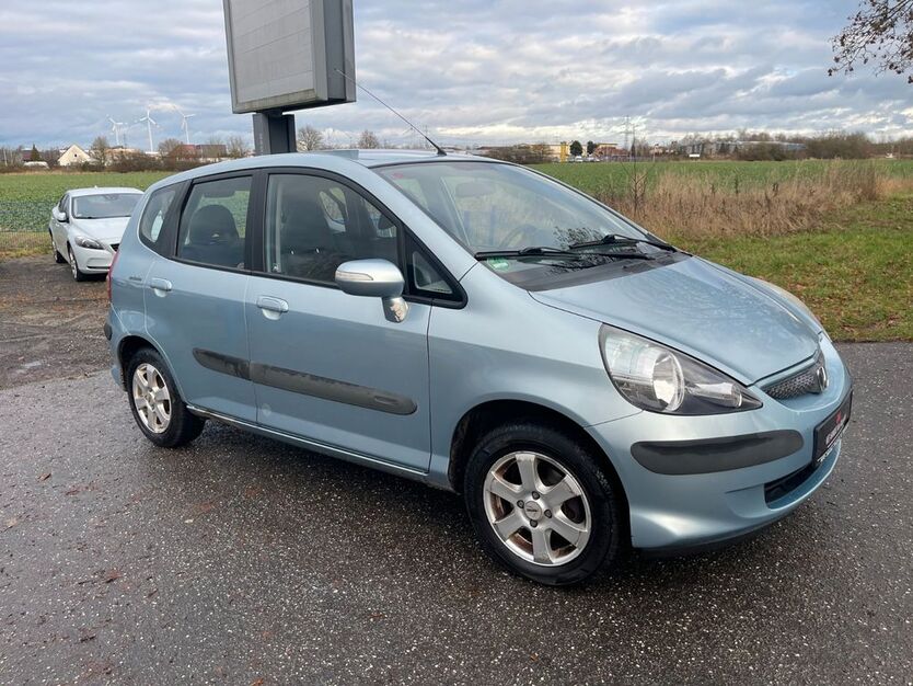 Honda Jazz 164.542 km 1.800 € Broderstorf 18184