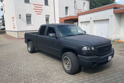 GMC Sierra
