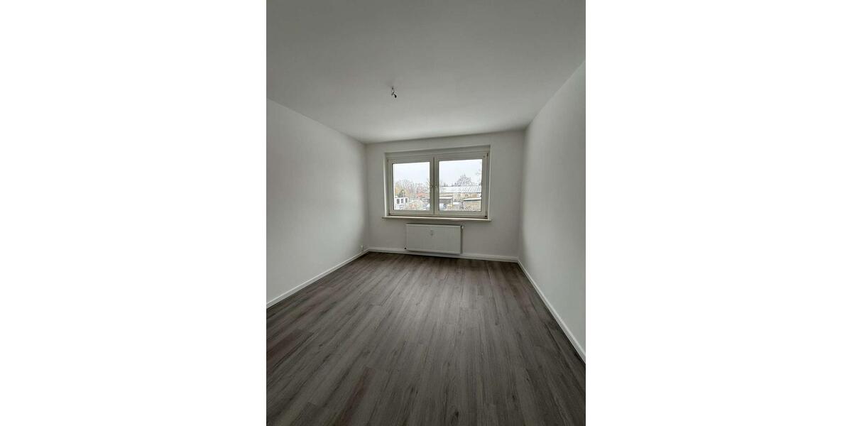 Etagenwohnung Papendorf - 3 Zimmer, 69 m&sup2;, 780&euro; | Angebot:24847633