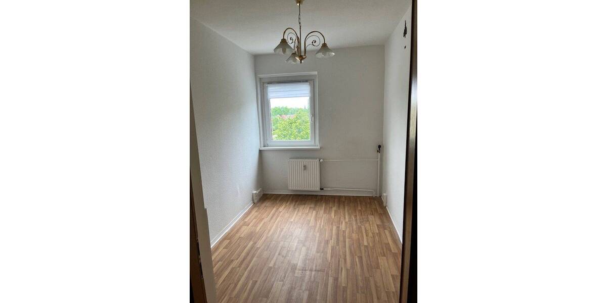 Etagenwohnung Rostock Dierkow-Neu - 4 Zimmer, 72 m&sup2;, 800&euro; | Angebot:26787474