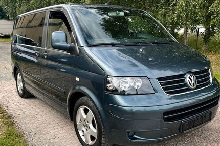 VW T5 Transporter 260.000 km 6.499 &euro; Rostock 18106