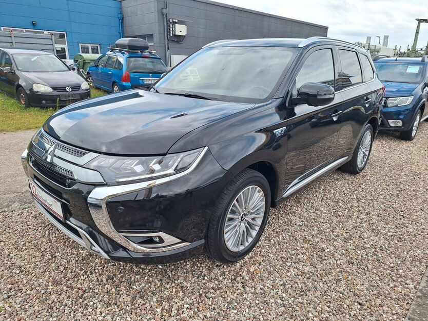 Mitsubishi Outlander 70.000 km 17.990 € Rostock 18146