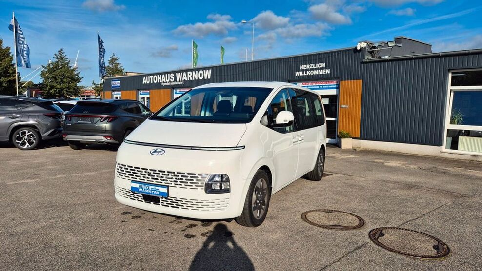 Hyundai STARIA 4.500 km 41.990 € Rostock 18057