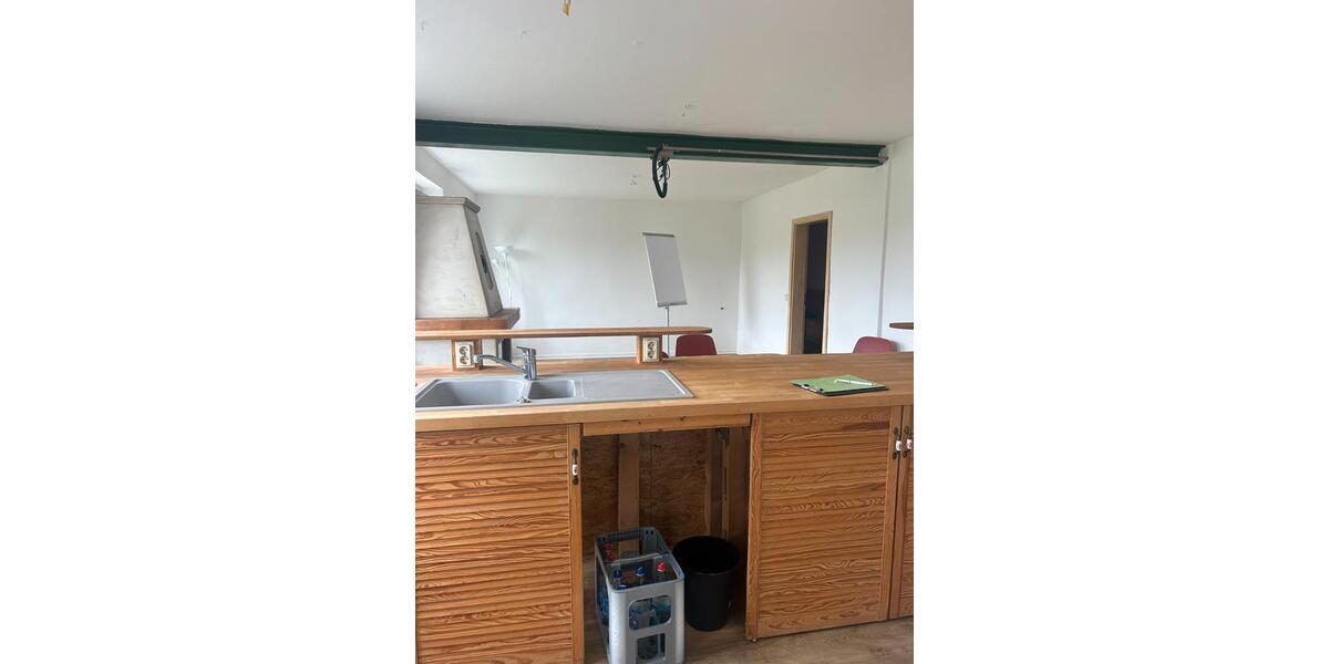 Etagenwohnung Rostock Alt Bartelsdorf - 8 Zimmer, 210 m&sup2;, 1.501&euro; | Angebot:26424394