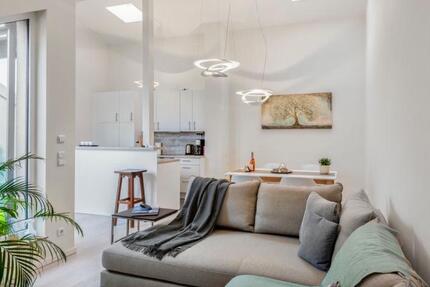 Wohnung Rostock - 2 Zimmer, 60 m&sup2;, 1.850&euro; | Angebot:23509425