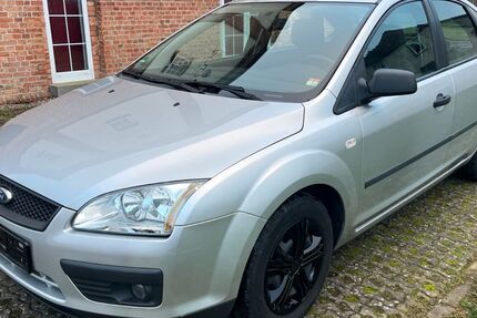 Ford Focus 137.015 km 3.499 &euro; Bargeshagen 18211