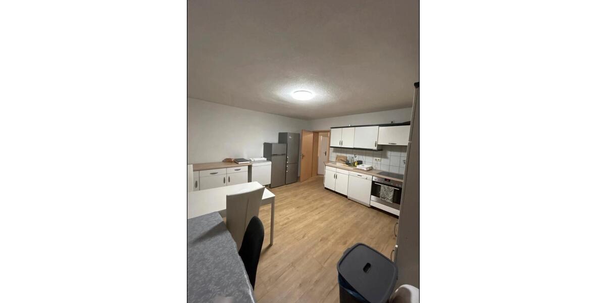 Erdgeschoßwohnung Rostock - 4 Zimmer, 120 m&sup2;, 18&euro; | Angebot:26338734