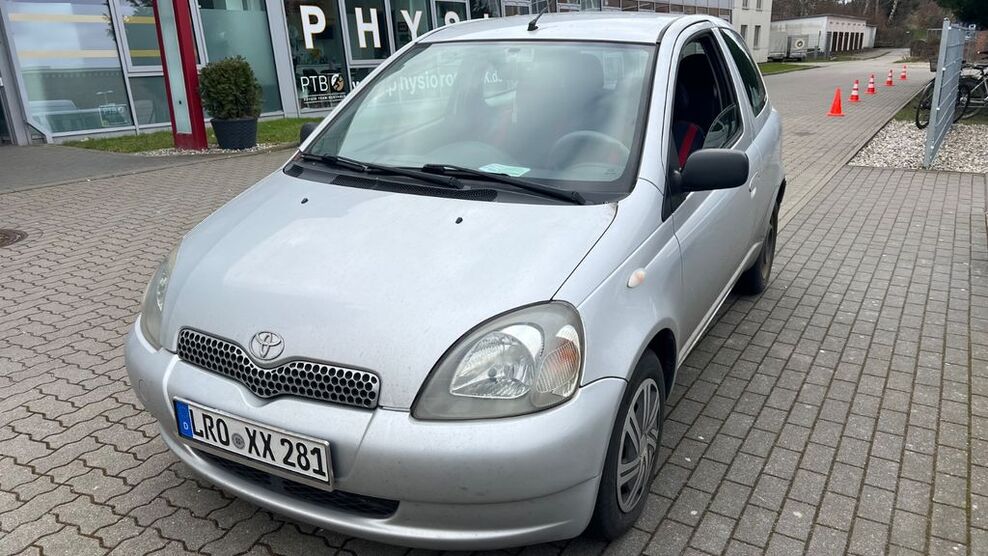 Toyota Yaris 195.236 km 1.999 € Rostock 18069
