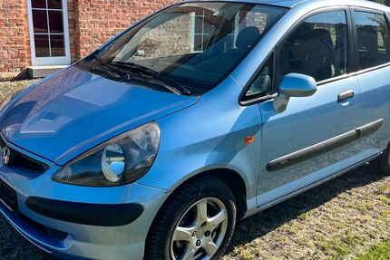 Honda Jazz 146.215 km 4.499 &euro; Bargeshagen 18211