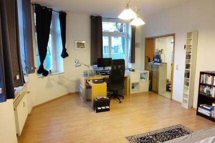 Helle Altbauwohnung in der KTV 1 zimmer