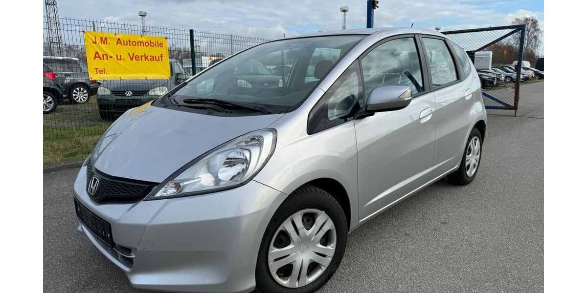 Honda Jazz 109.300 km 8.680 &euro; Rostock 18147