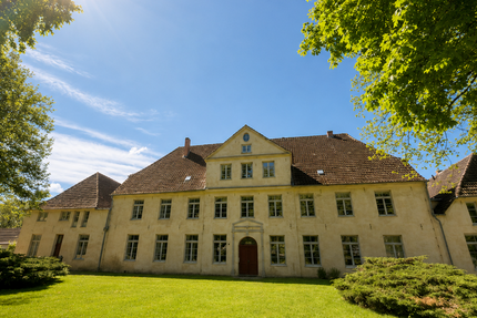 Haus Dummerstorf - 7 Zimmer, 270 m&sup2;, 950.000&euro; | Angebot:26785632
