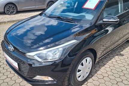 Hyundai i20 82.000 km 8.490 &euro; Rostock 18146